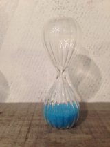 画像: 自立砂時計（スジガラス）ブルー