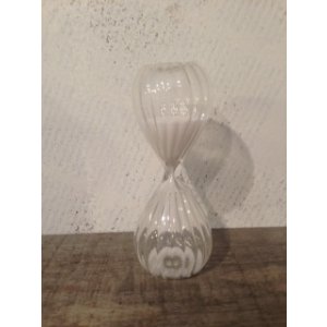 画像: 自立砂時計（スジガラス）ホワイト